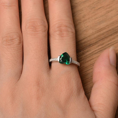 Heart Shaped Emerald Engagement Rings - Palmary