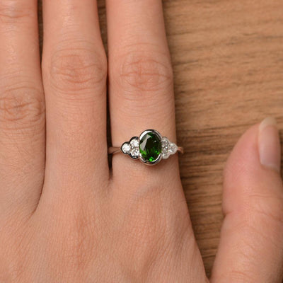 Diopside Bezel Oval Engagement Ring - Palmary