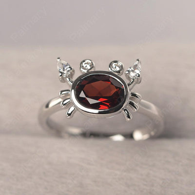 Oval Cut Garnet Crab Rings - Palmary
