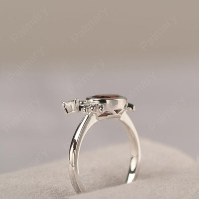 Oval Cut Garnet Crab Rings - Palmary