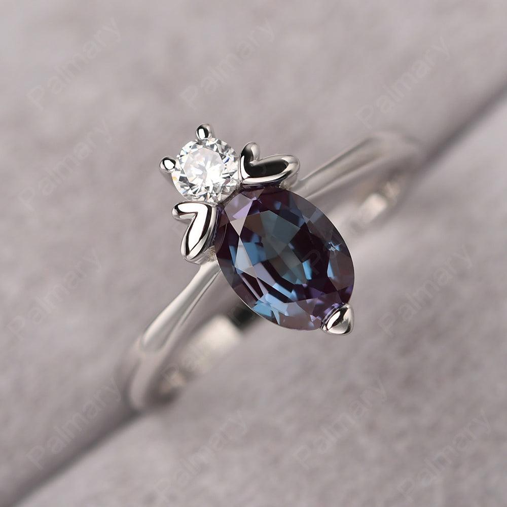 Oval Cut Alexandrite Bee Ring - Palmary
