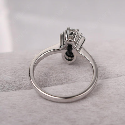 Oval Cut Black Spinel Bee Ring - Palmary