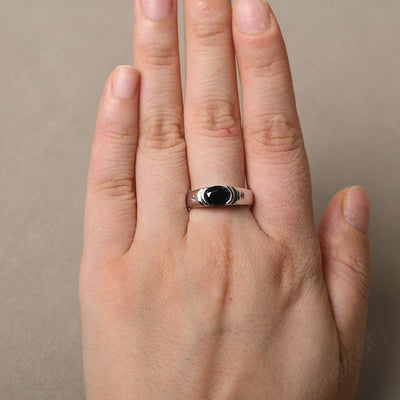 East West Oval Cut Black Spinel Ring - Palmary
