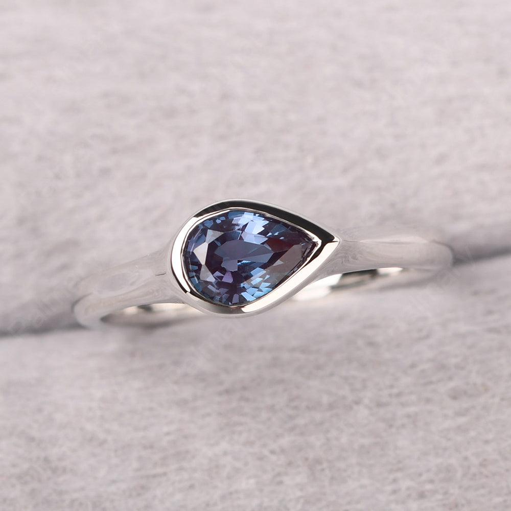 Bezel Setting Horizontal Alexandrite Ring - Palmary