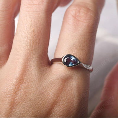 Bezel Setting Horizontal Alexandrite Ring - Palmary