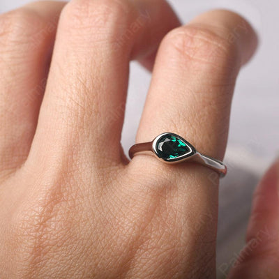Bezel Setting Horizontal Emerald Ring - Palmary