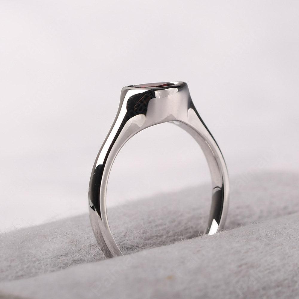 Bezel Setting Horizontal Garnet Ring - Palmary