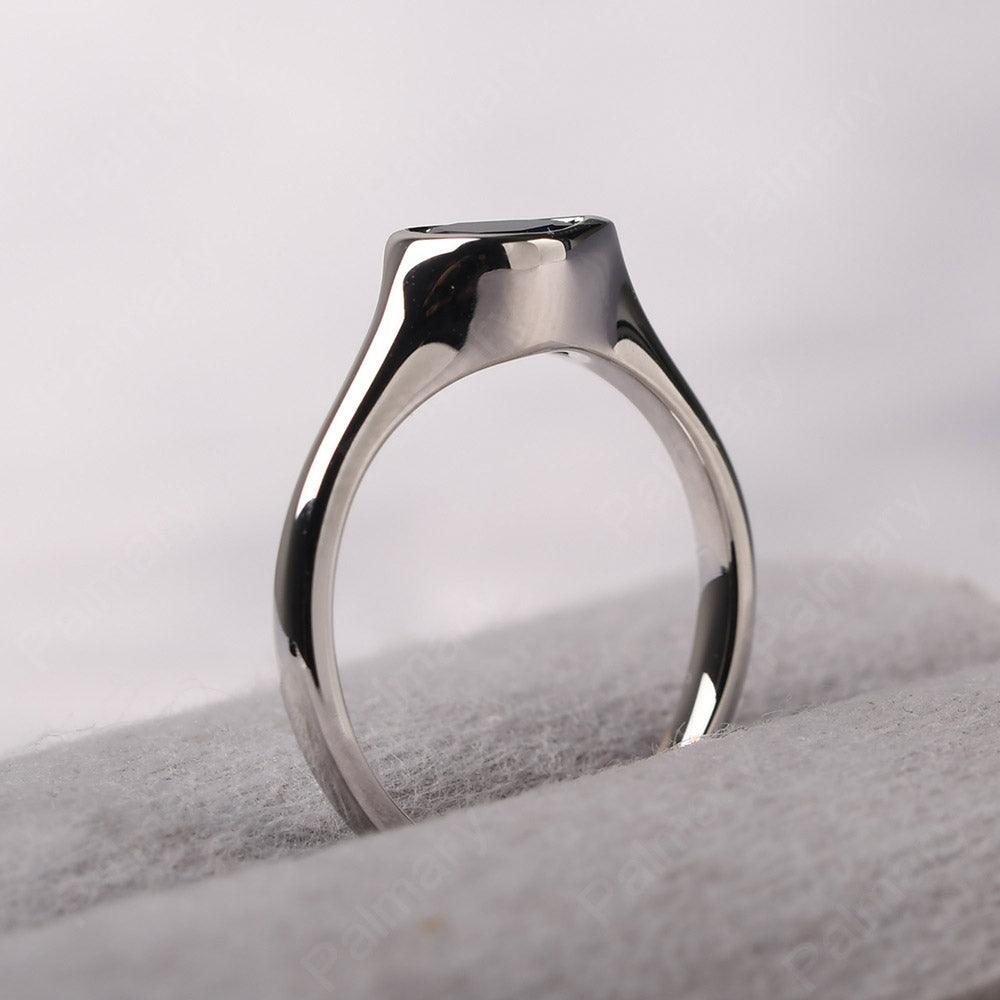 Bezel Setting Horizontal Sapphire Ring - Palmary