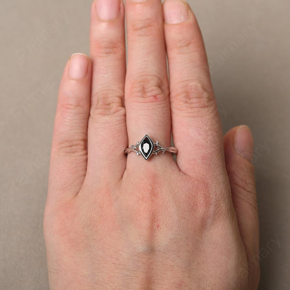 Bezel Setting Pear Shaped Black Spinel Ring - Palmary