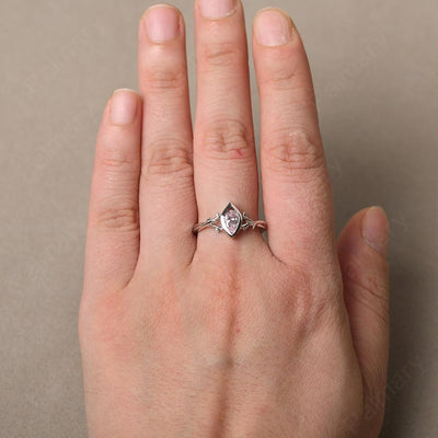 Bezel Setting Pear Shaped Cubic Zirconia Ring - Palmary