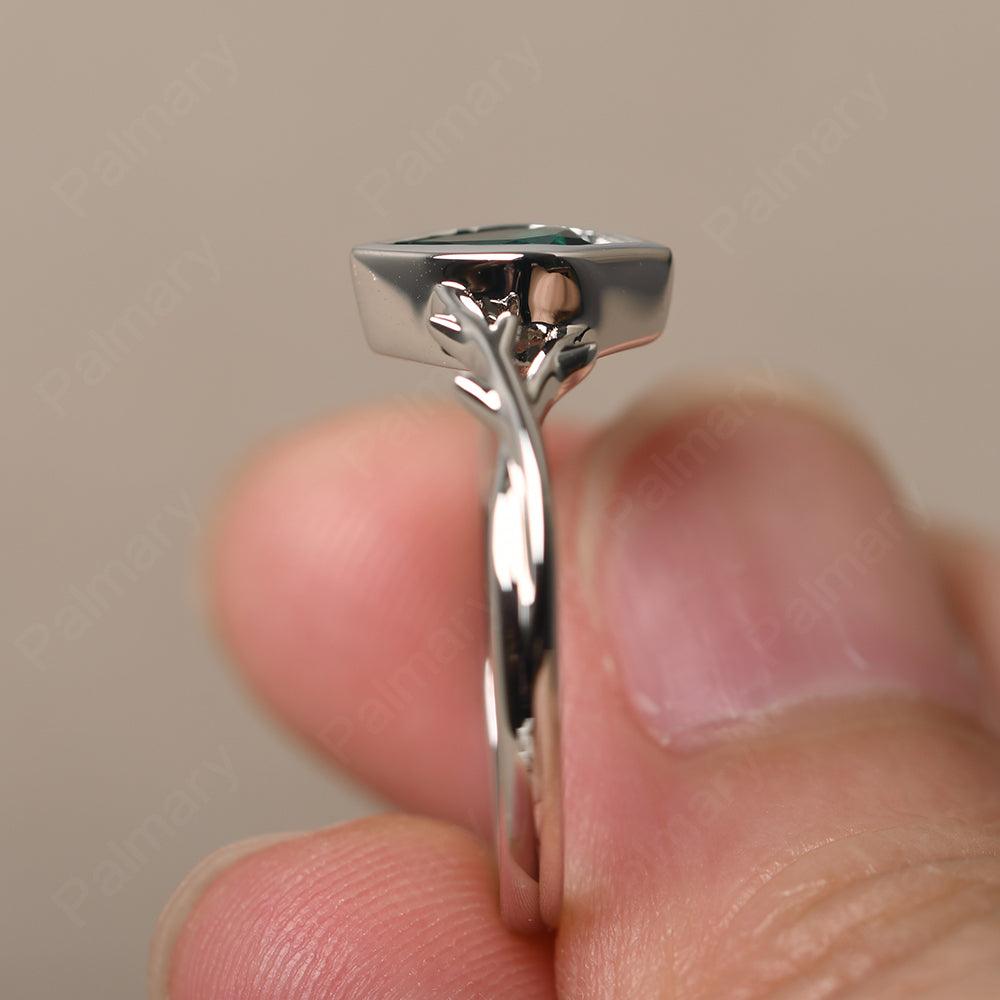 Bezel Setting Pear Shaped Emerald Ring - Palmary