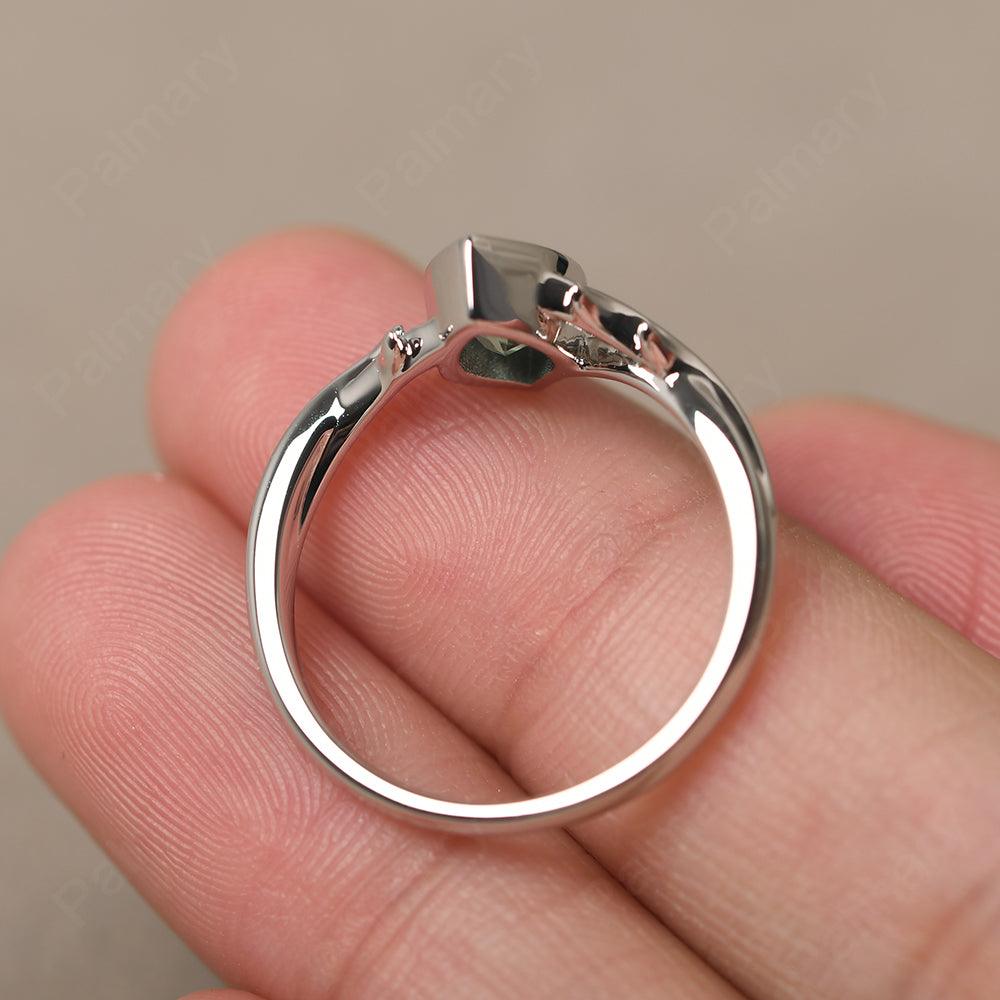Bezel Setting Pear Shaped Green Sapphire Ring - Palmary