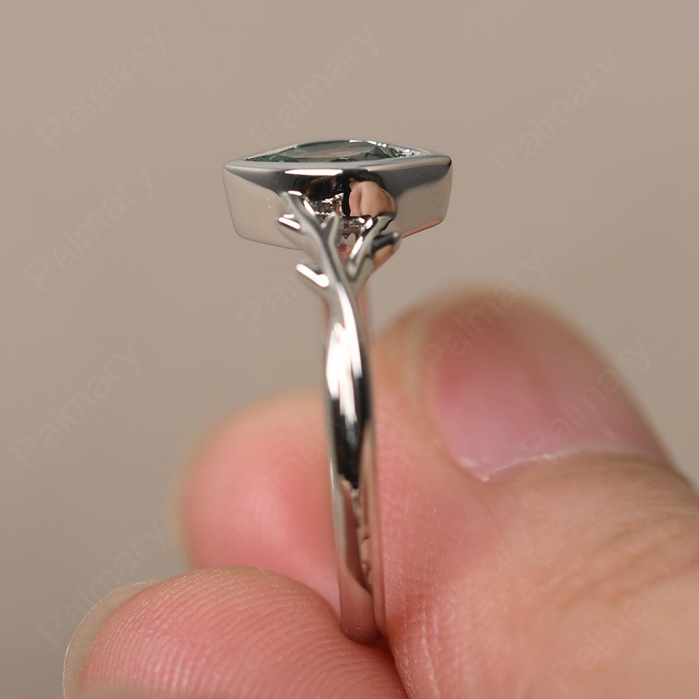 Bezel Setting Pear Shaped Green Sapphire Ring - Palmary