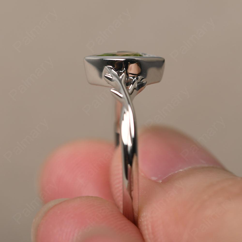 Bezel Setting Pear Shaped Peridot Ring - Palmary