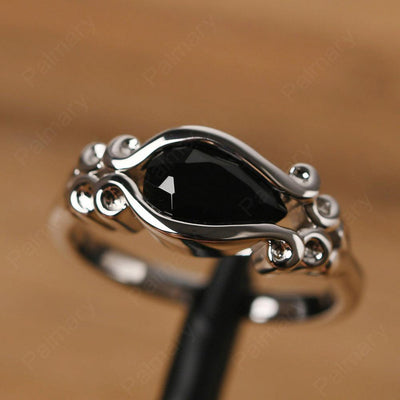 East West Pear Shaped Vintage Black Spinel Ring - Palmary