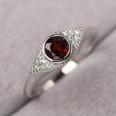 Bezel Setting Garnet Eye Ring - Palmary