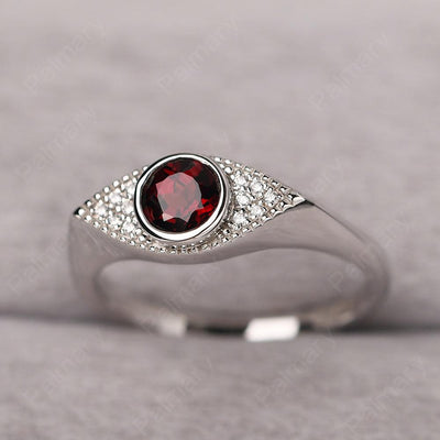 Bezel Setting Garnet Eye Ring - Palmary
