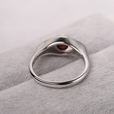 Bezel Setting Garnet Eye Ring - Palmary