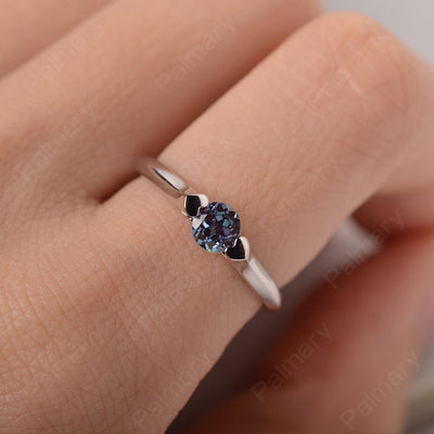 Cute Alexandrite Solitaire Ring - Palmary