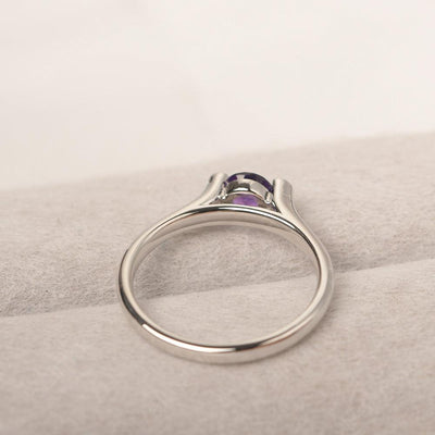 Cute Amethyst Solitaire Ring - Palmary