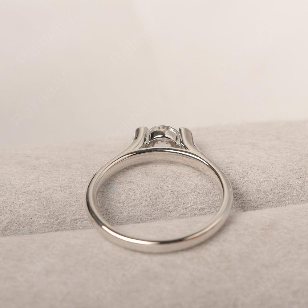 Cute White Topaz Solitaire Ring - Palmary