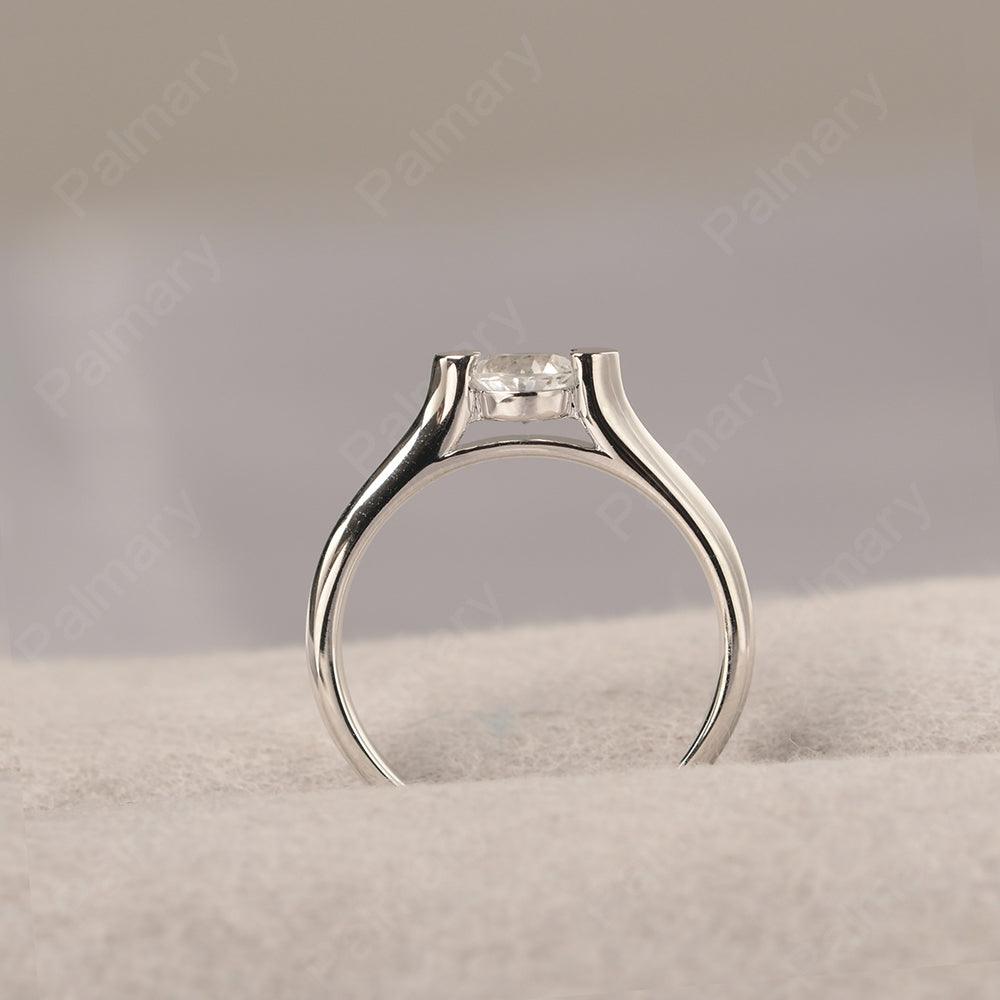 Cute White Topaz Solitaire Ring - Palmary