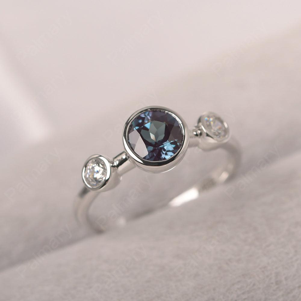 Three Stone Alexandrite Mothers Ring - Palmary