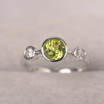 Three Stone Peridot Mothers Ring - Palmary