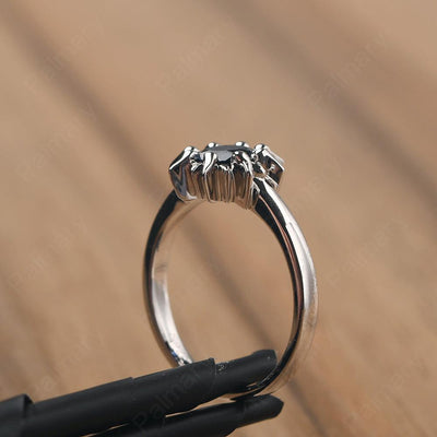 Unique Sapphire Engagement Ring - Palmary