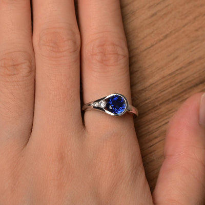 Brilliant Cut Vintage Sapphire Rings - Palmary