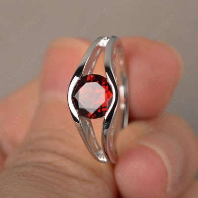 Half Bezel Setting Garnet Rings - Palmary