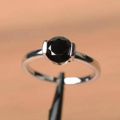 Round Cut Black Spinel Half Bezel Rings - Palmary
