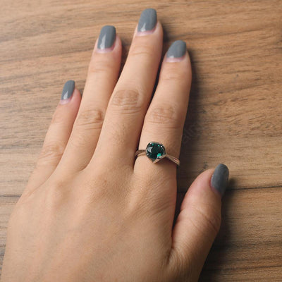Round Cut Emerald Irregular Ring - Palmary