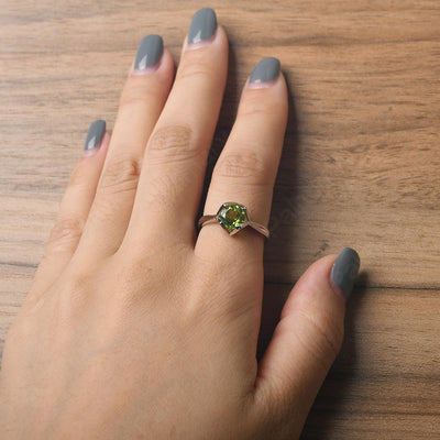 Round Cut Peridot Irregular Ring - Palmary