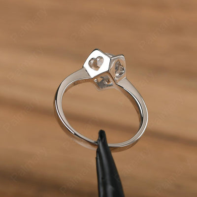 Round Cut White Topaz Irregular Ring - Palmary