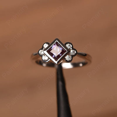 Vintage Princess Cut Alexandrite Engagement Rings - Palmary