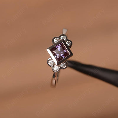 Vintage Princess Cut Alexandrite Engagement Rings - Palmary