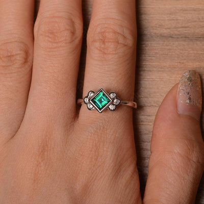 Vintage Square Cut Emerald Engagement Rings - Palmary