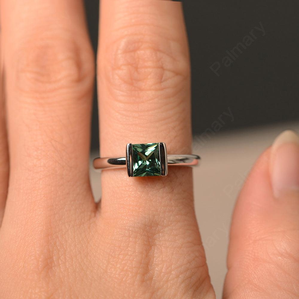 Minimalism Green Sapphire Solitaire Rings - Palmary