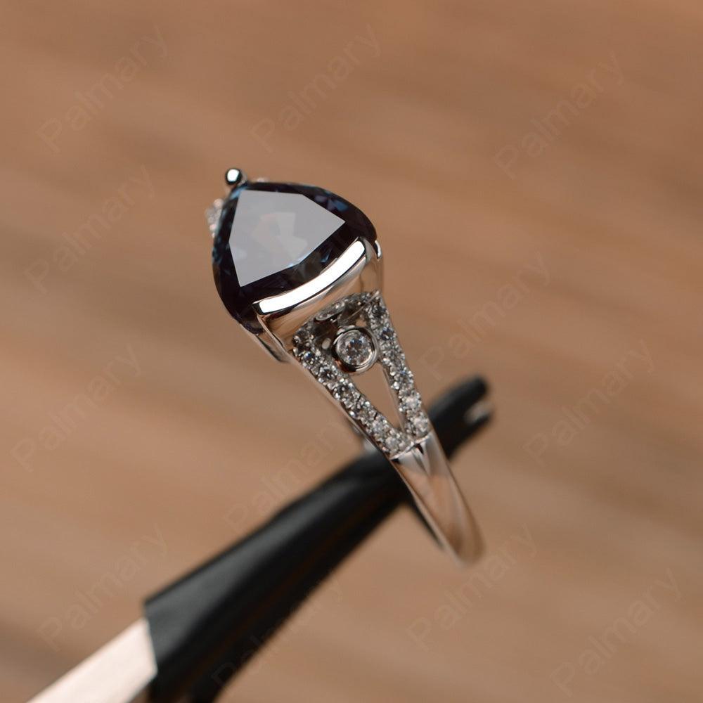 Trillion Cut Split Alexandrite Wedding Rings - Palmary