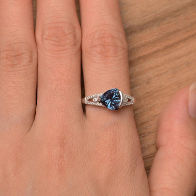 Trillion Cut Split Alexandrite Wedding Rings - Palmary