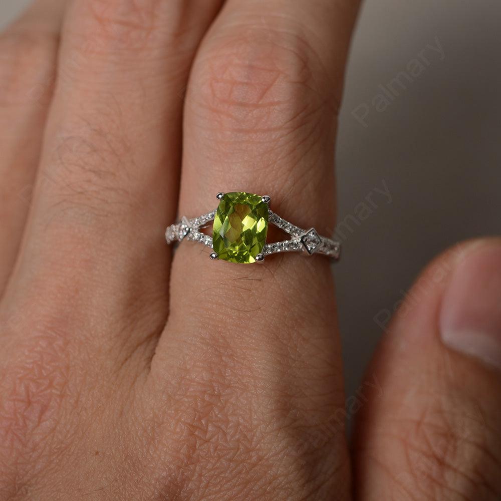 Cushion Cut Peridot Promise Ring - Palmary