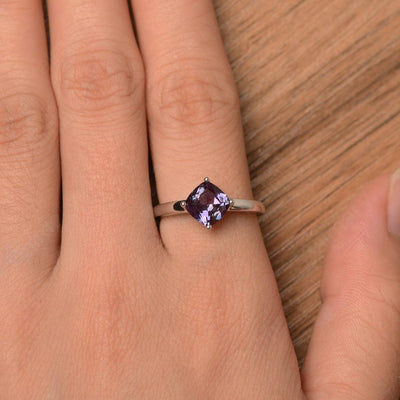 Cushion Cut Alexandrite Solitaire Rings - Palmary