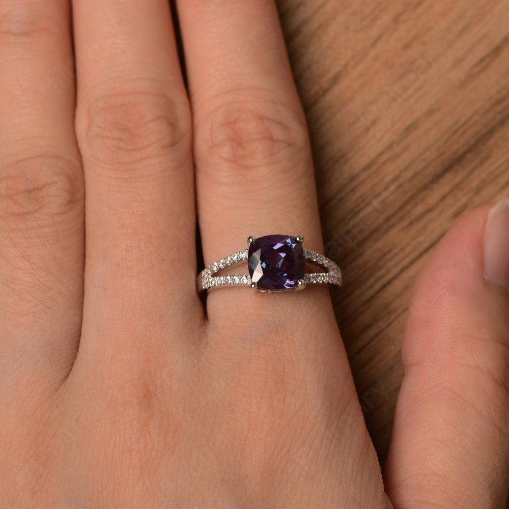 Cushion Cut Alexandrite Split Rings - Palmary