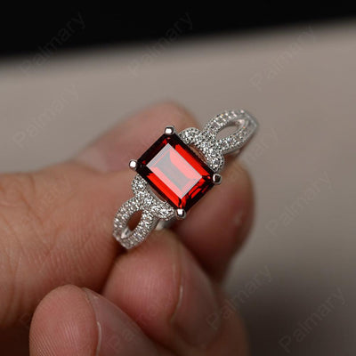 Emerald Cut Vintage Garnet Rings - Palmary