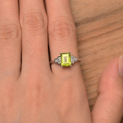 Emerald Cut Peridot Rings - Palmary