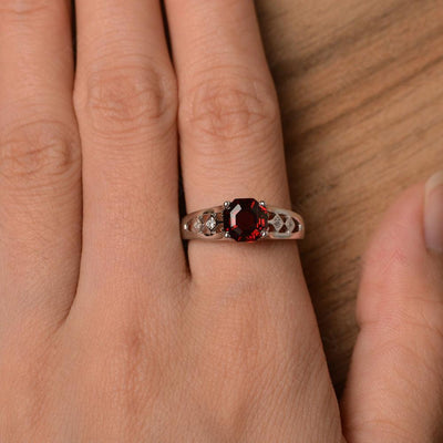 Vintage Octagon Cut Garnet Rings - Palmary
