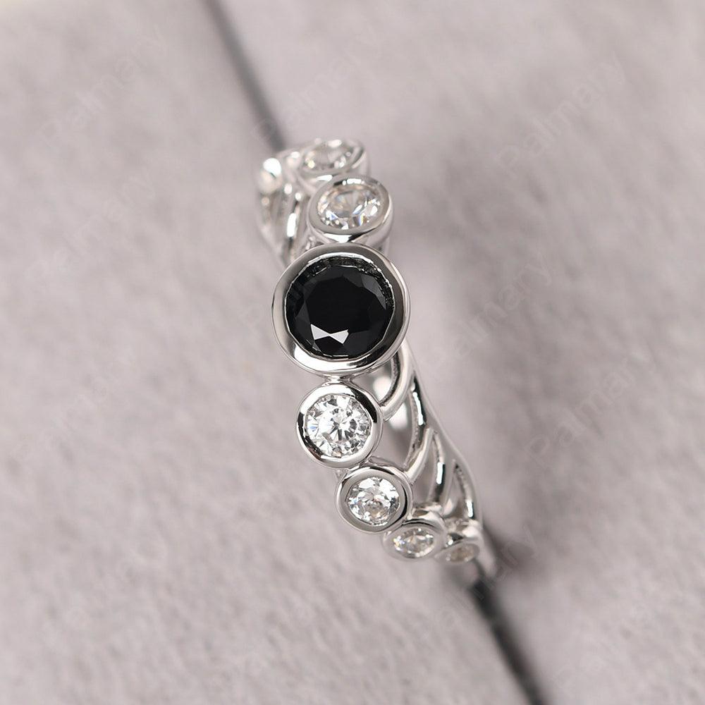 Bezel Setting Multi Stone Black Spinel Mothers Ring - Palmary