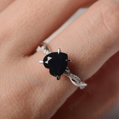 Twist Band Heart Shaped Black Spinel Ring - Palmary