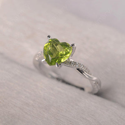 Twist Band Heart Shaped Peridot Ring - Palmary